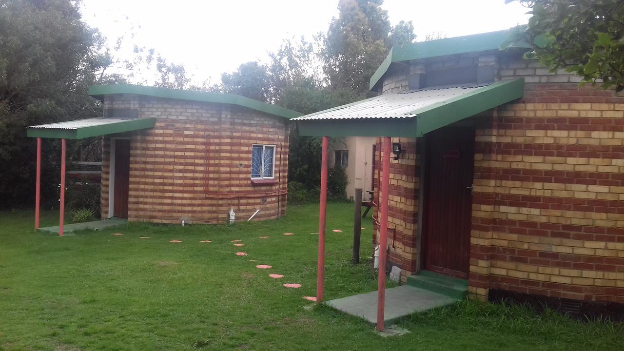 Hotel Imka Trinity Retreat à Stormsrivier Extérieur photo